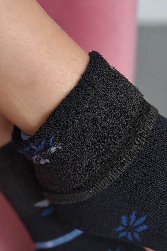 Фото товару Шкарпетки жіночі махрові темно-синього кольору №5 thumbnail