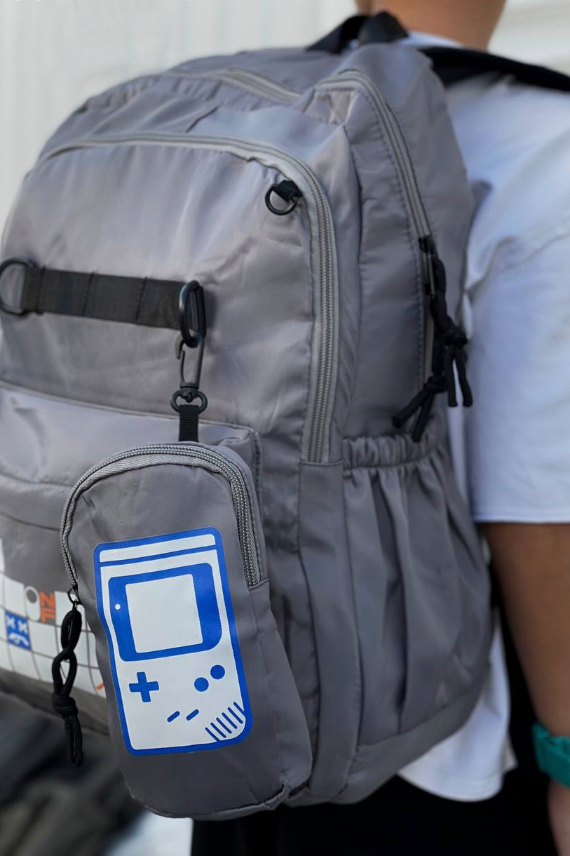 Фото товару Рюкзак підлітковий для хлопчика сірого кольору №1